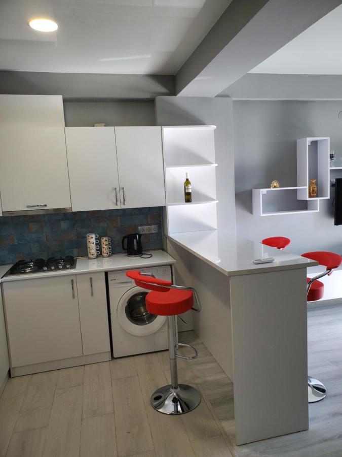 Cozy 1-Bedroom Unit In Tbilisi, With Amazing View Exterior photo